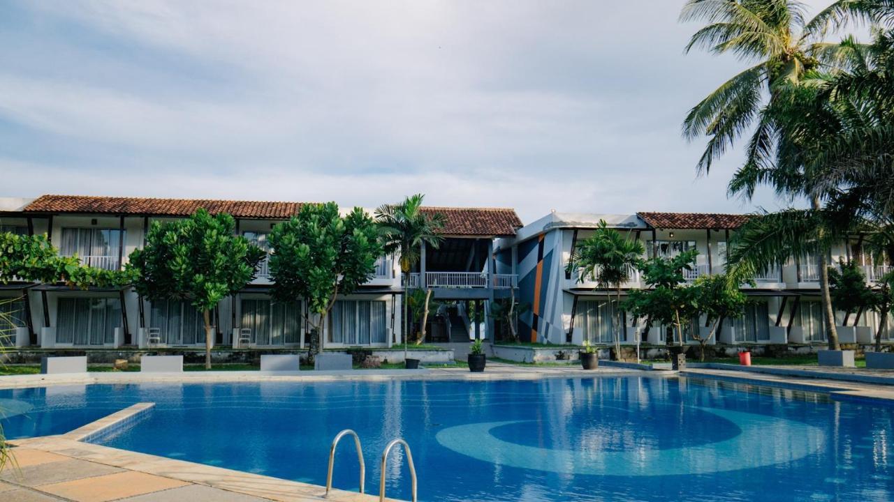 Grand Elty Krakatoa Hotell Kalianda Exteriör bild